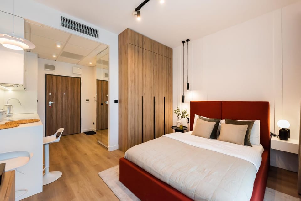 Bed, Kitchen or kitchenette, Photo of the whole room, Bedroom, hair dresser, wardrobe, air conditioner