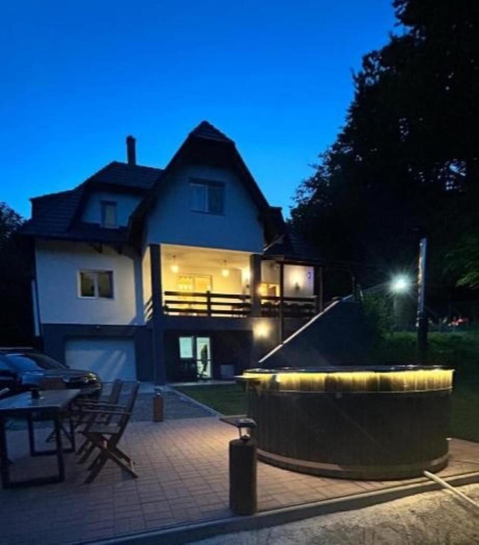 Property building, Night, Hot Tub