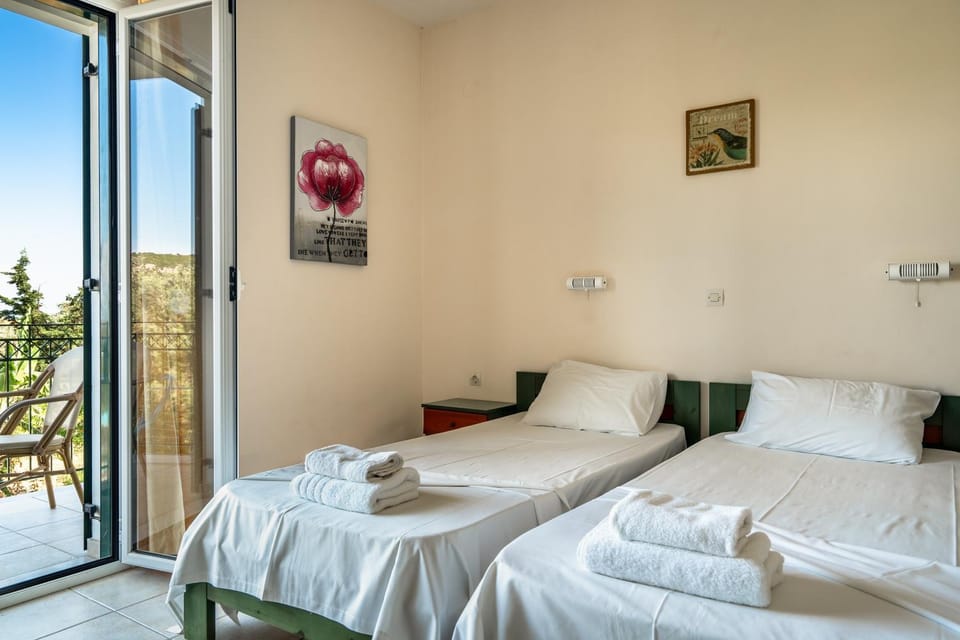 Property building, Living room, Bedroom