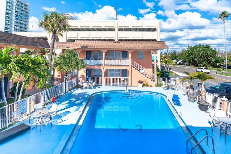 Property building, Swimming pool