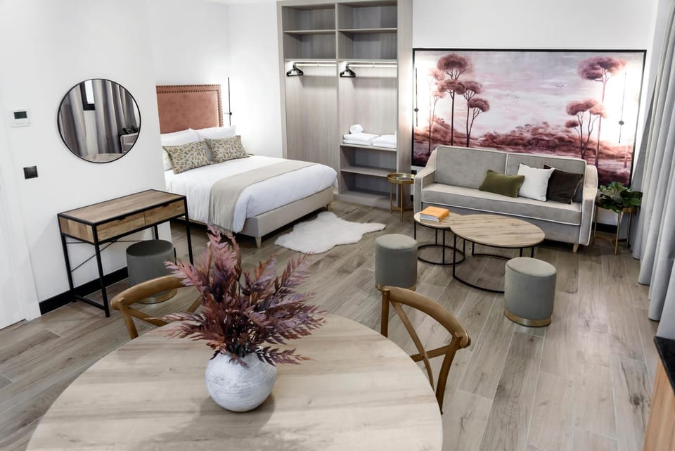 Living room, Photo of the whole room, Dining area, Bedroom, air conditioner