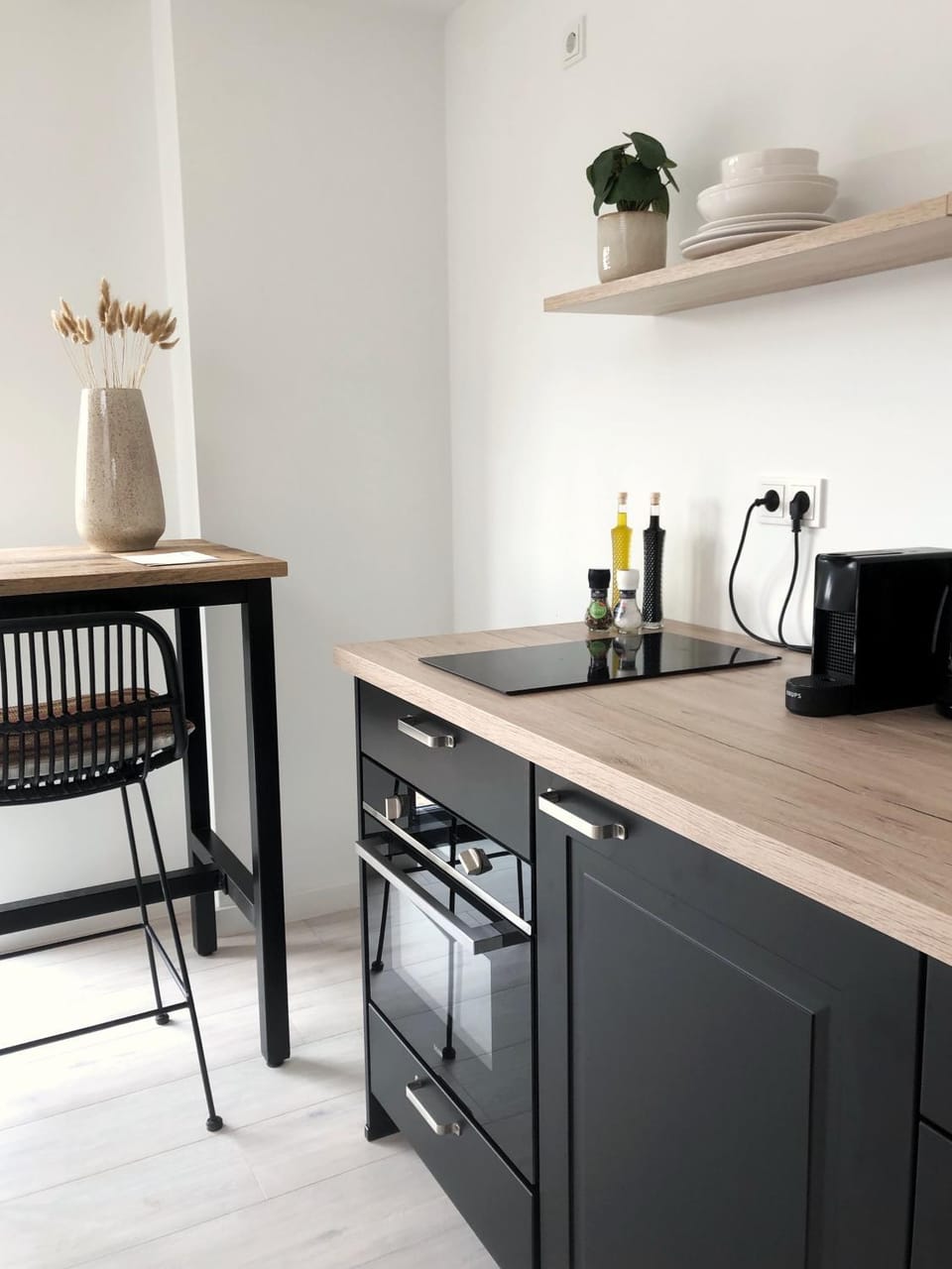 Kitchen or kitchenette, minibar, pet friendly, stove