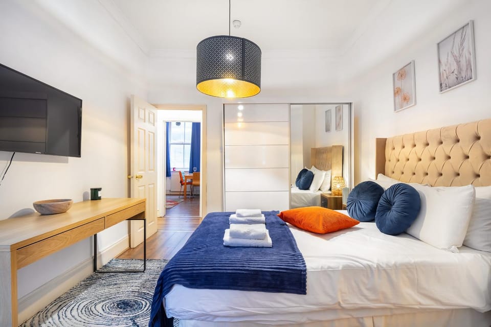 Bed, Bedroom, wardrobe