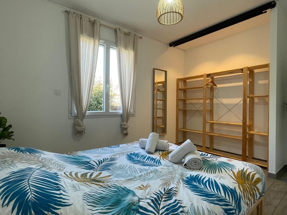 Villa de charme 4 étoiles avec piscine privée et clim 8 pers près du lac de Parentis Villa in Parentis-en-Born