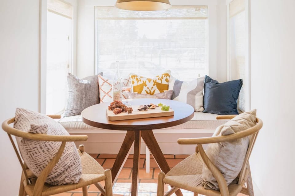 Vine and View Bungalow House in Newberg