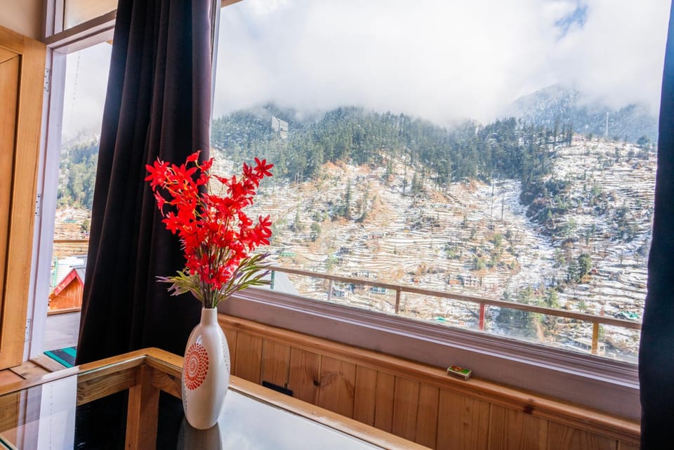 Day, Natural landscape, Winter, View (from property/room), Balcony/Terrace, Mountain view