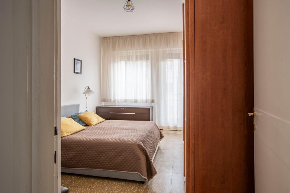[Bijoux Como] Elegante Next To Piazza Volta Apartment in Como