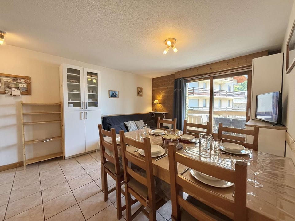 Appartement cosy avec parking - 6 pers. proche lac - FR-1-595-61 Apartment in Notre-Dame-de-Bellecombe