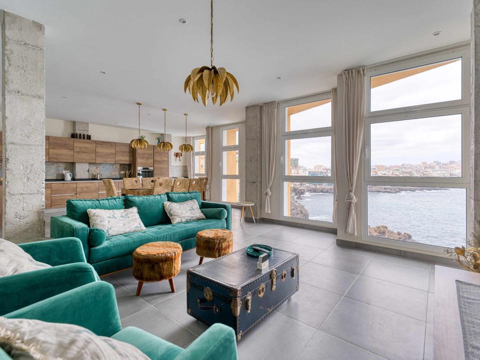 Kitchen or kitchenette, Living room, Seating area, Sea view