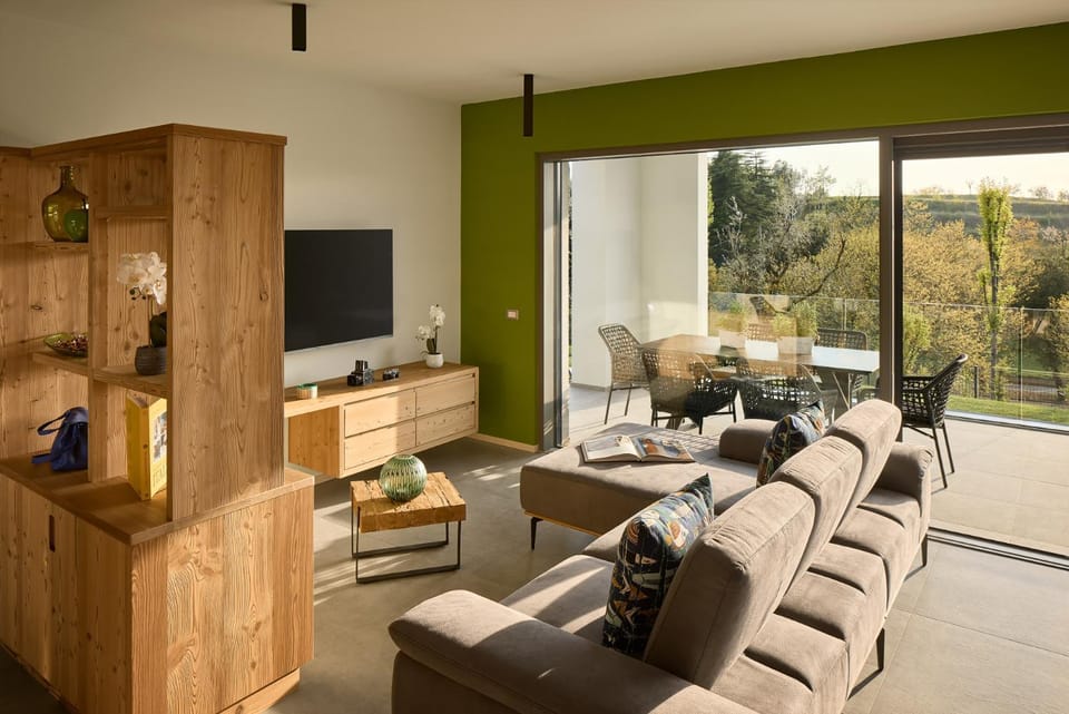 Communal lounge/ TV room, Evening entertainment