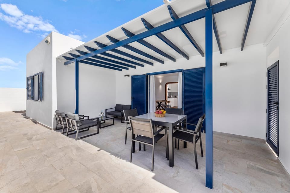 Lanzarote Villa Volcan 7 Private Heated Pool Villa in Playa Blanca