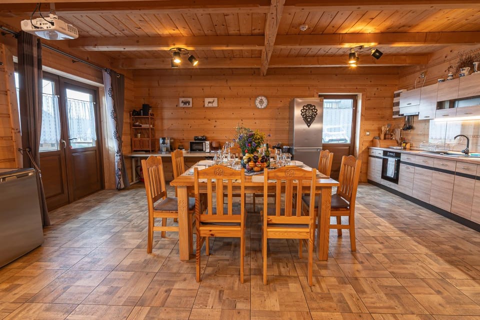 Kitchen or kitchenette, Living room, Dining area