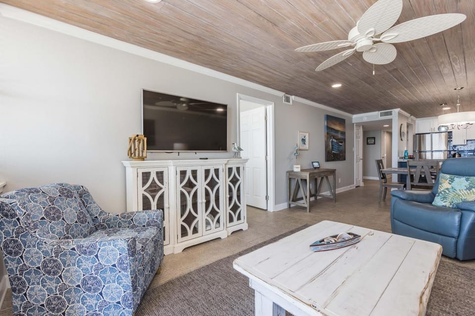 Gulf House #402 House in Gulf Shores