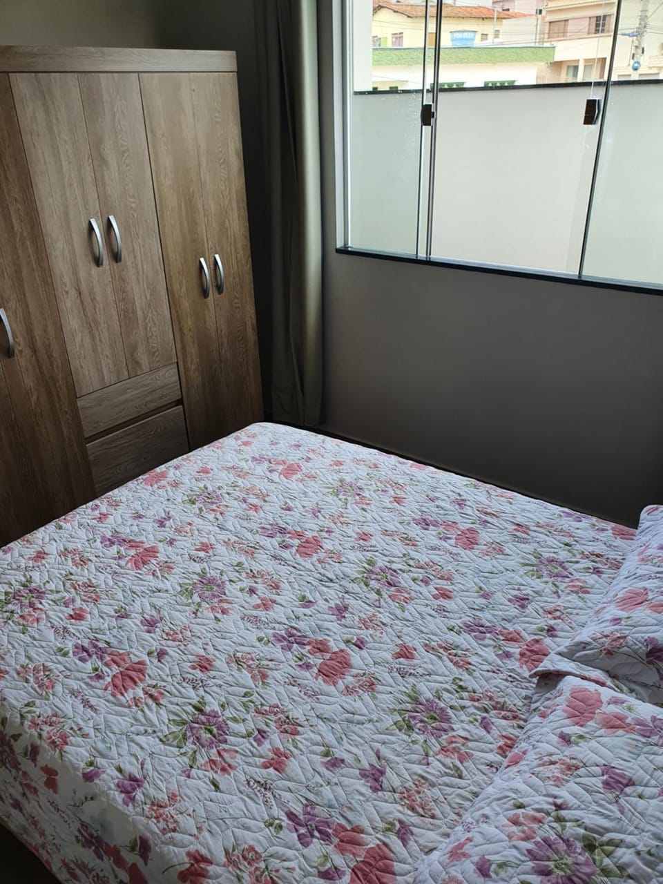 Bed, Photo of the whole room, Bedroom, wardrobe