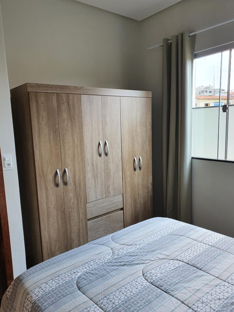Bed, Photo of the whole room, Bedroom, wardrobe
