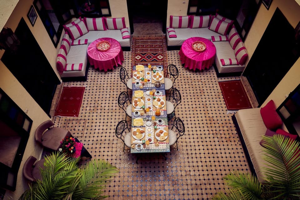 Property building, Restaurant/places to eat, Lobby or reception, Breakfast, Continental breakfast, Internal: Not applicable to any particular room