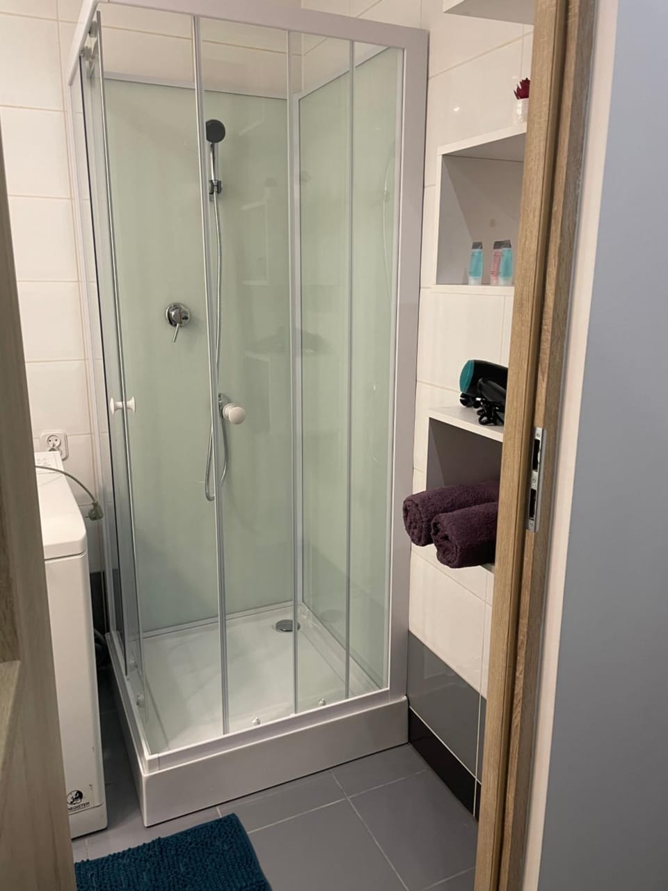Shower, Bathroom