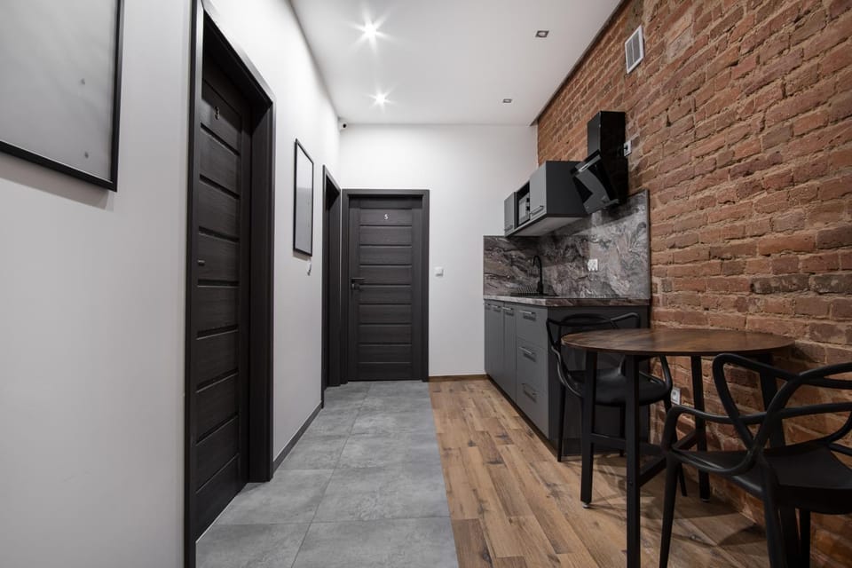 Kitchen or kitchenette