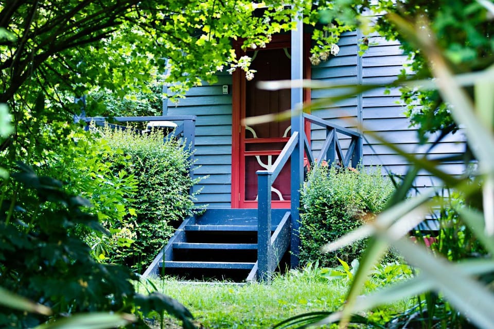 Blue Gum Church - Artistic Retreat Country House in Stanley