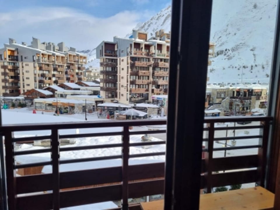 Studio central à Tignes, proche pistes, balcon - FR-1-449-189 Apartment in Tignes