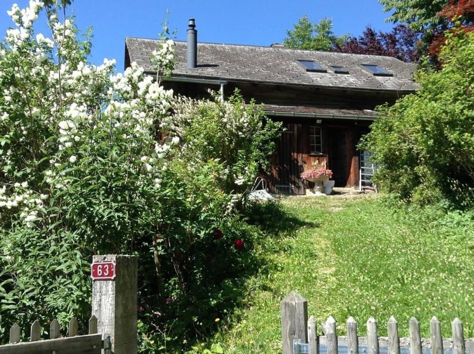 Paradise View - 5 BR Gstaad Paradise View Chalet with Outdoor Jacuzzi Chalet in Saanen