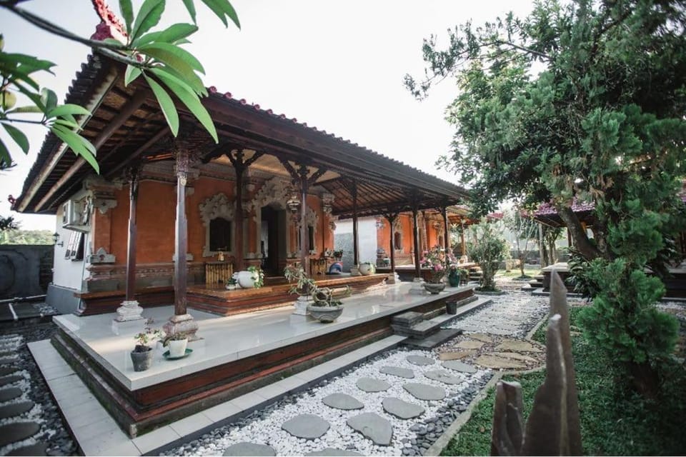 Escotel Villa Marga Bed and Breakfast in Marga