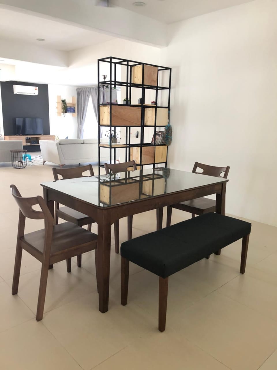 Living room, Dining area