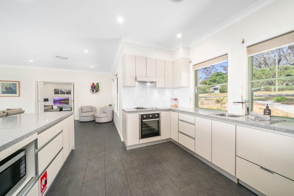 Cliffnest House House in Katoomba