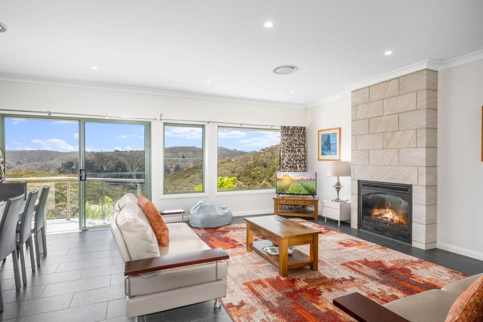 Cliffnest House House in Katoomba