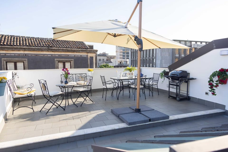 Property building, View (from property/room), Balcony/Terrace, Balcony/Terrace, Banquet/Function facilities, Dining area