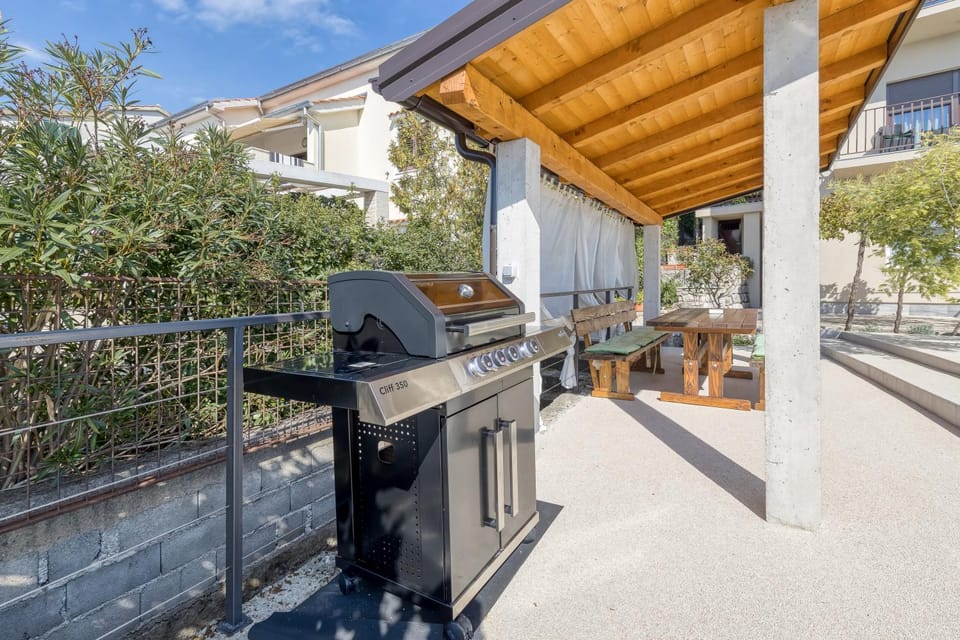 BBQ facilities, BBQ facilities