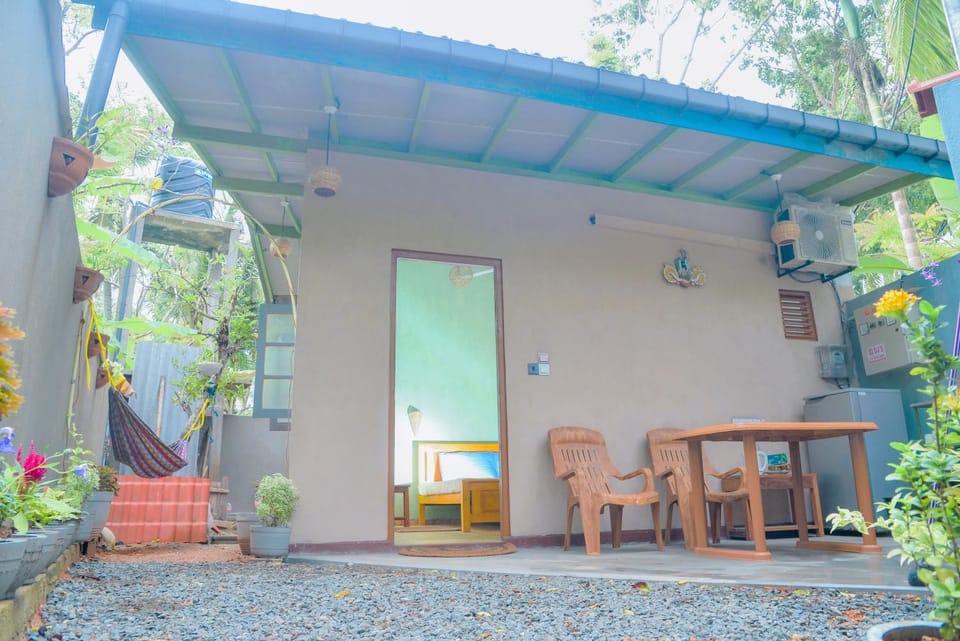 Property building, Patio, View (from property/room), Balcony/Terrace, Garden view