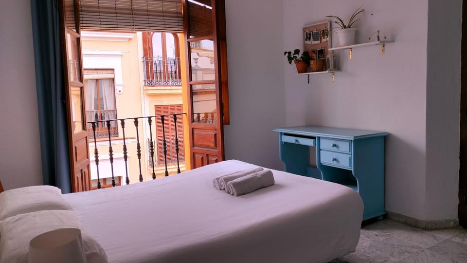 Bed, Balcony/Terrace, Bedroom, air conditioner
