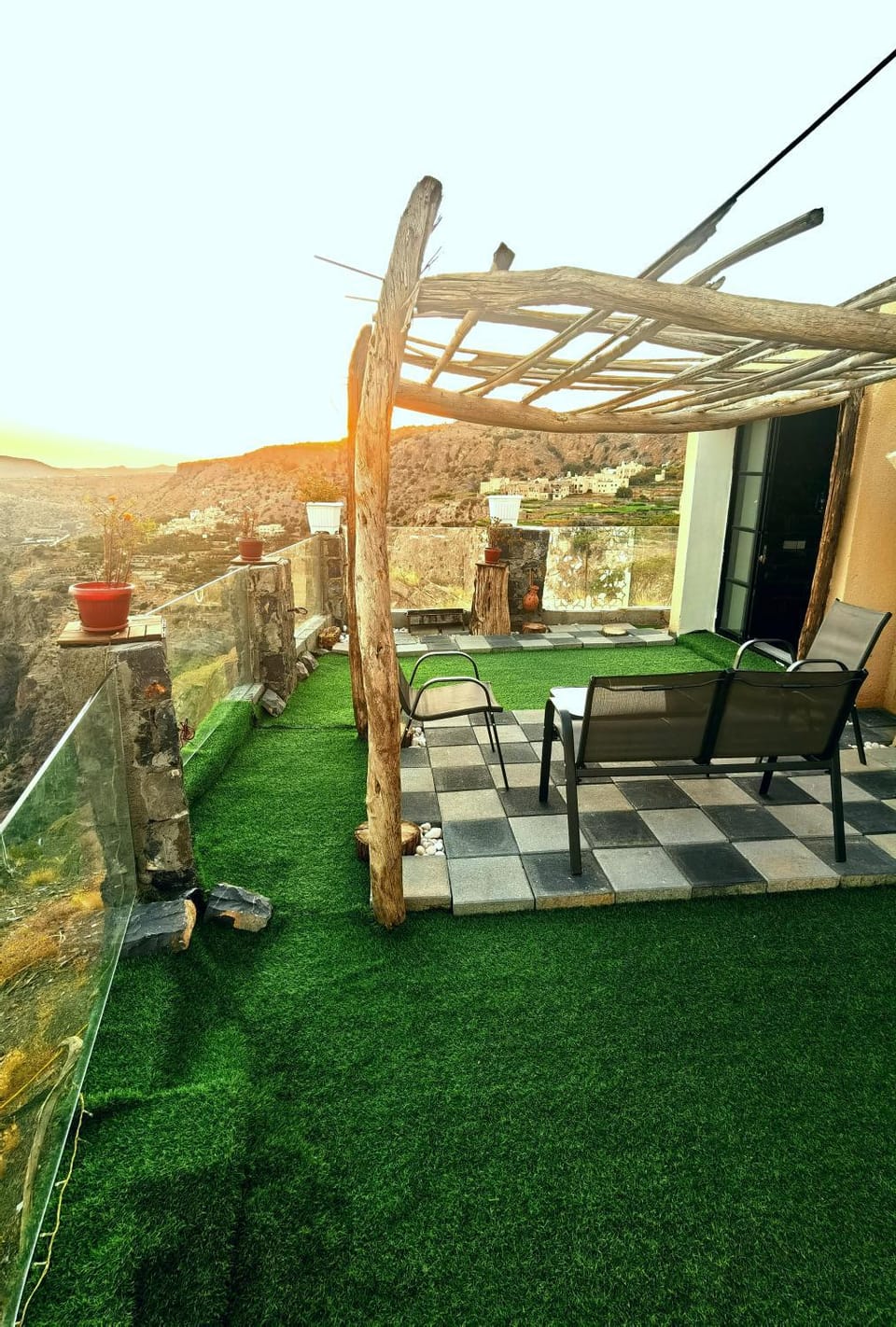 Natural landscape, Balcony/Terrace, Garden view