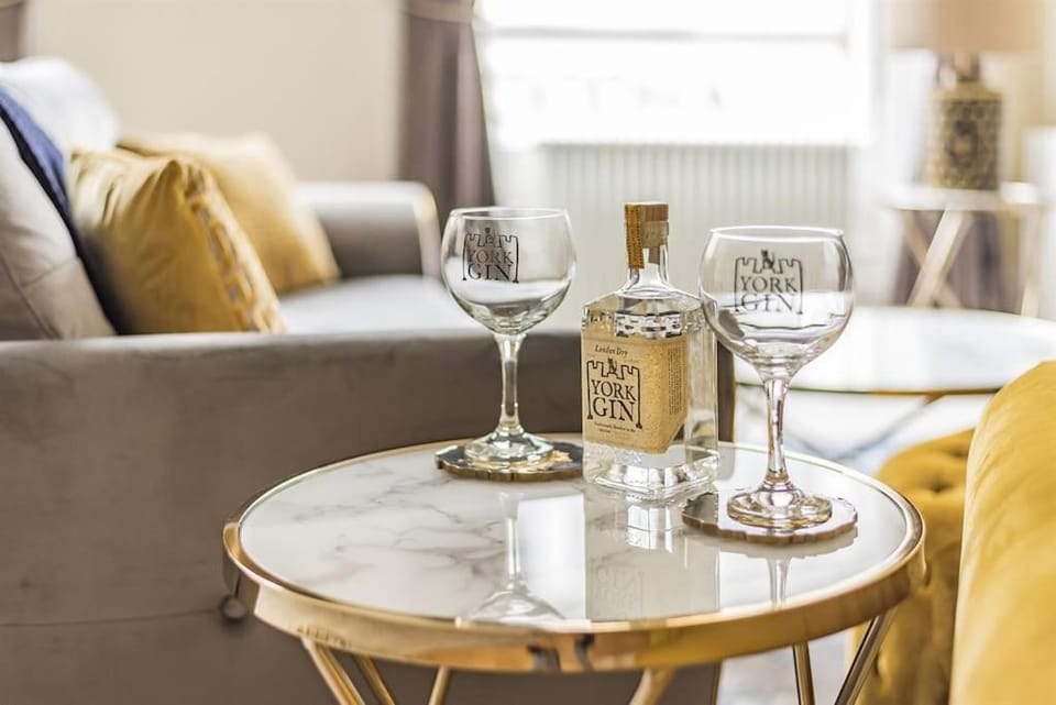 Rowntree One - Stunning Apartment- Grade II listed Apartment in York