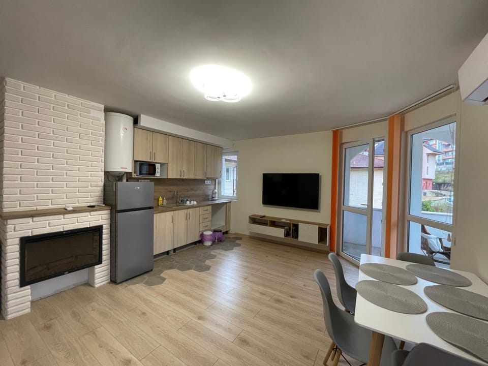 TV and multimedia, Kitchen or kitchenette, Dining area, minibar, pet friendly