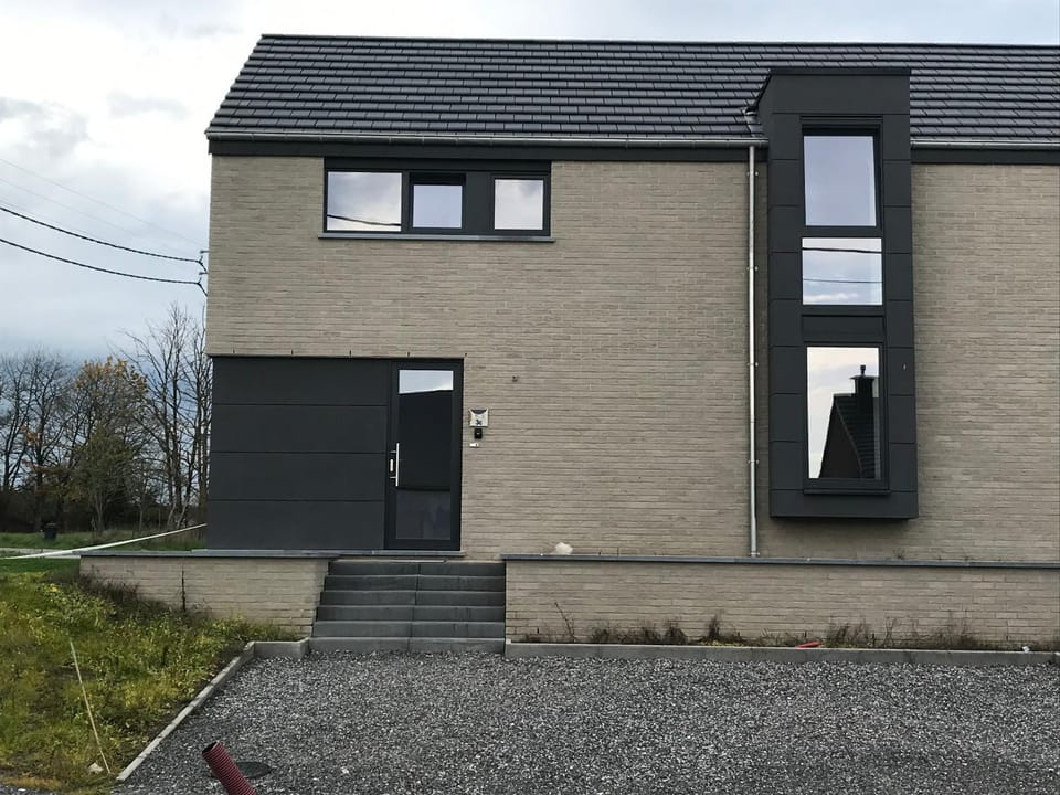 Property building, Day