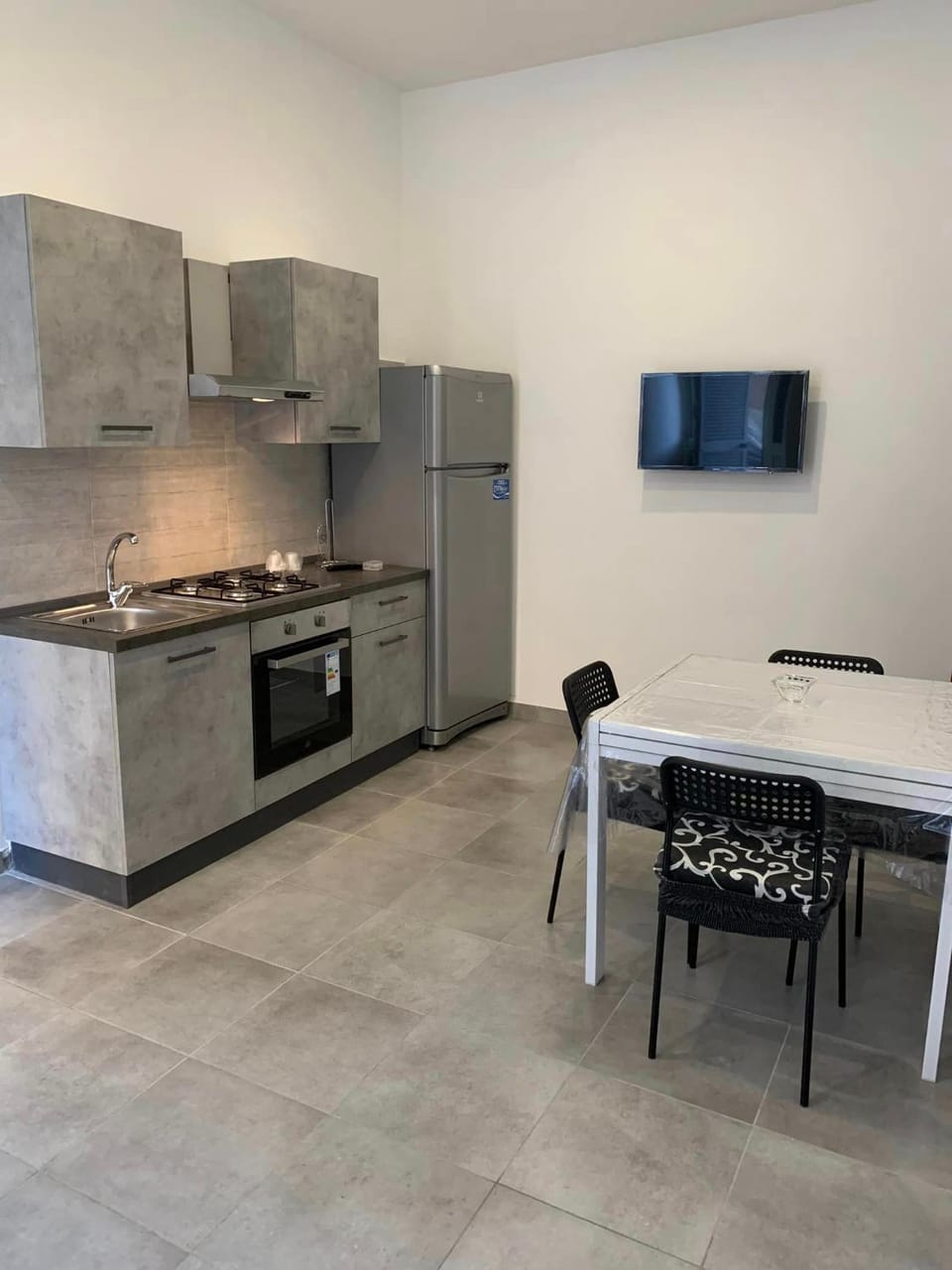 Kitchen or kitchenette, Dining area, pet friendly