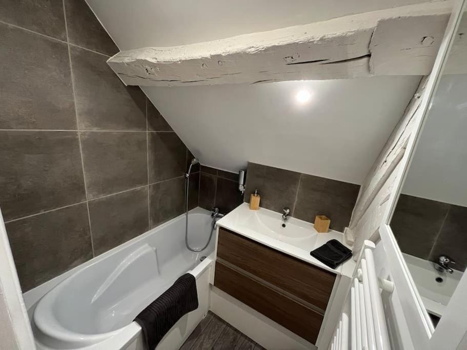 Appartement avec terrasse en plein cœur de Vernon Apartment in Vernon