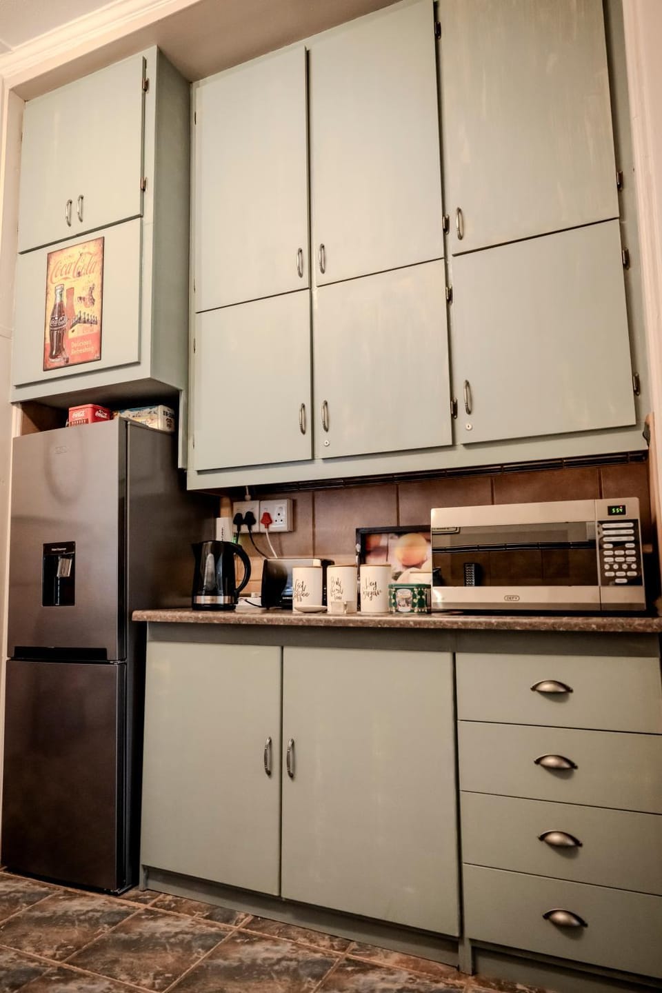 Coffee/tea facilities, Kitchen or kitchenette
