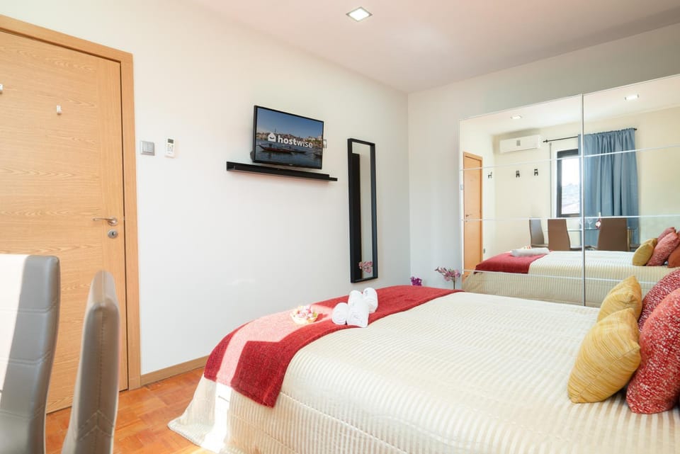 Bed, Photo of the whole room, Bedroom, wardrobe
