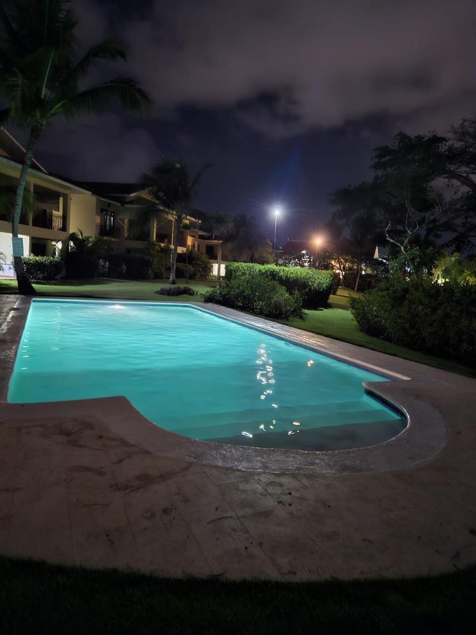 Swimming pool
