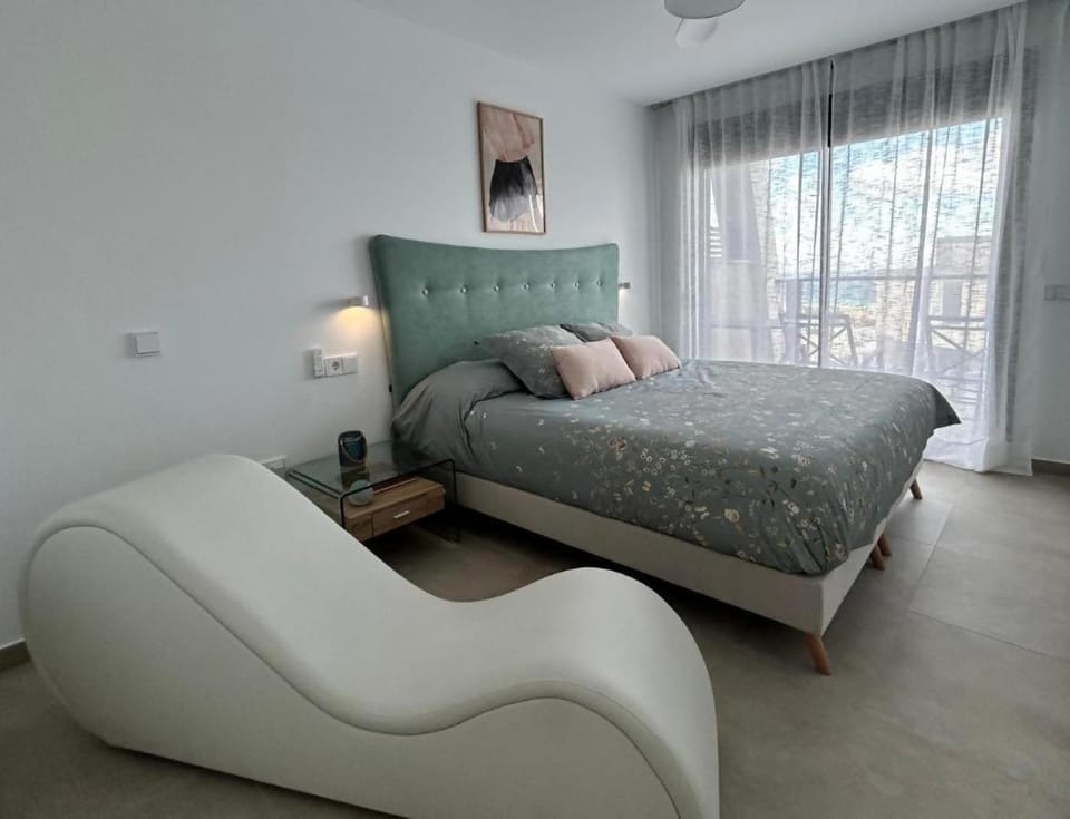 Bed, Photo of the whole room, Bedroom, Sea view