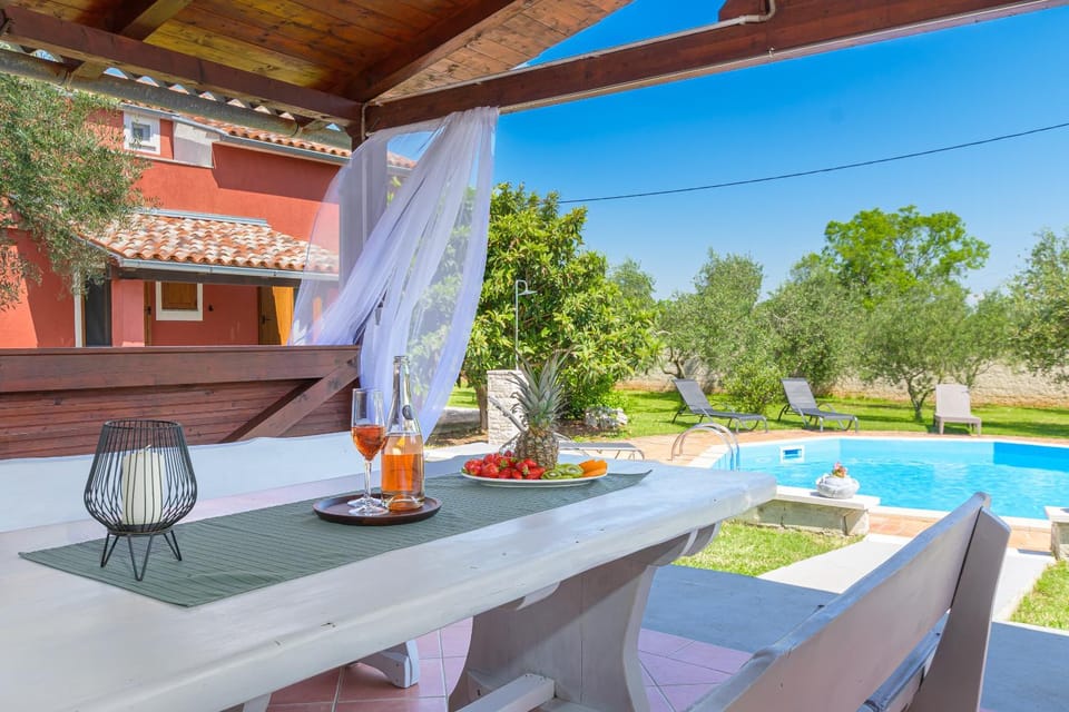 Day, Garden view, Pool view, Swimming pool, sunbed