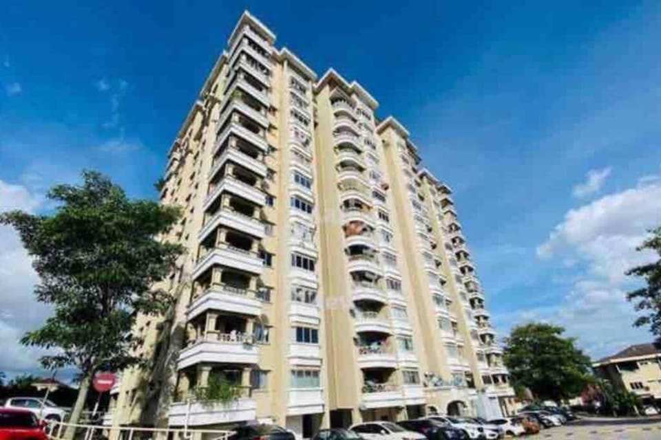 The Nest - Cozy 3-Bedroom Condo, Shah Alam Apartment in Selangor, Malaysia