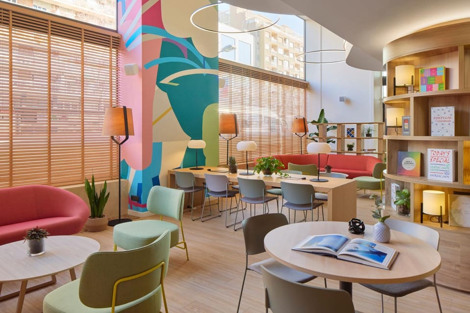 View (from property/room), Lobby or reception, Dining area, Meeting/conference room
