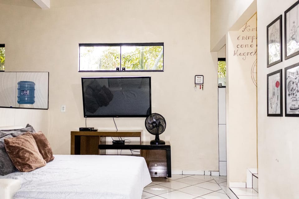 Communal lounge/ TV room, TV and multimedia, Living room, fireplace