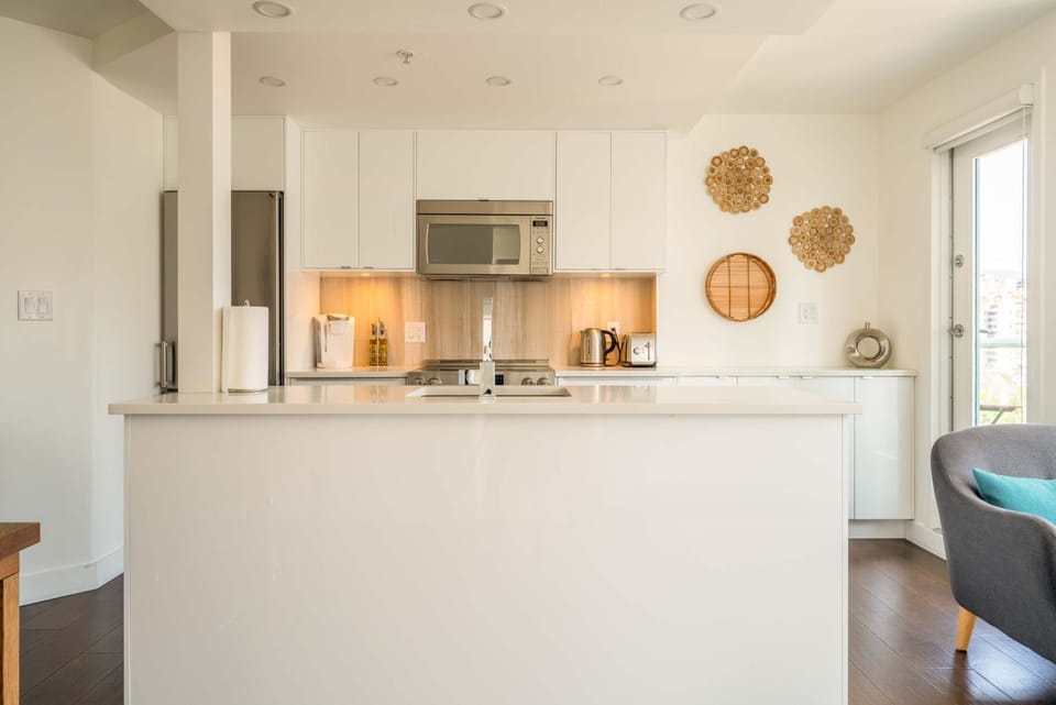 Coffee/tea facilities, Kitchen or kitchenette, Dining area, minibar, pet friendly, stove
