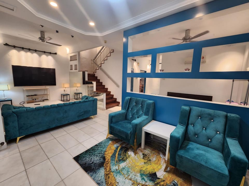 Solok Burma Vacation Home @ Gurney Penang House in George Town