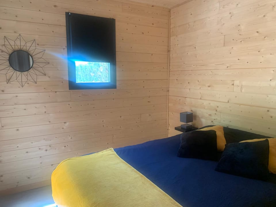 Chalet 1 contemporain dans son écrin de verdure Chalet in Occitanie